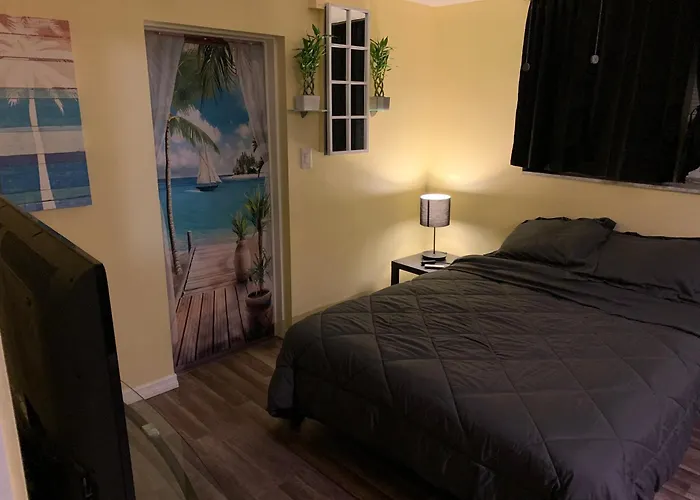 Private Room With Private Bathroom Entrance Porch And Driveway